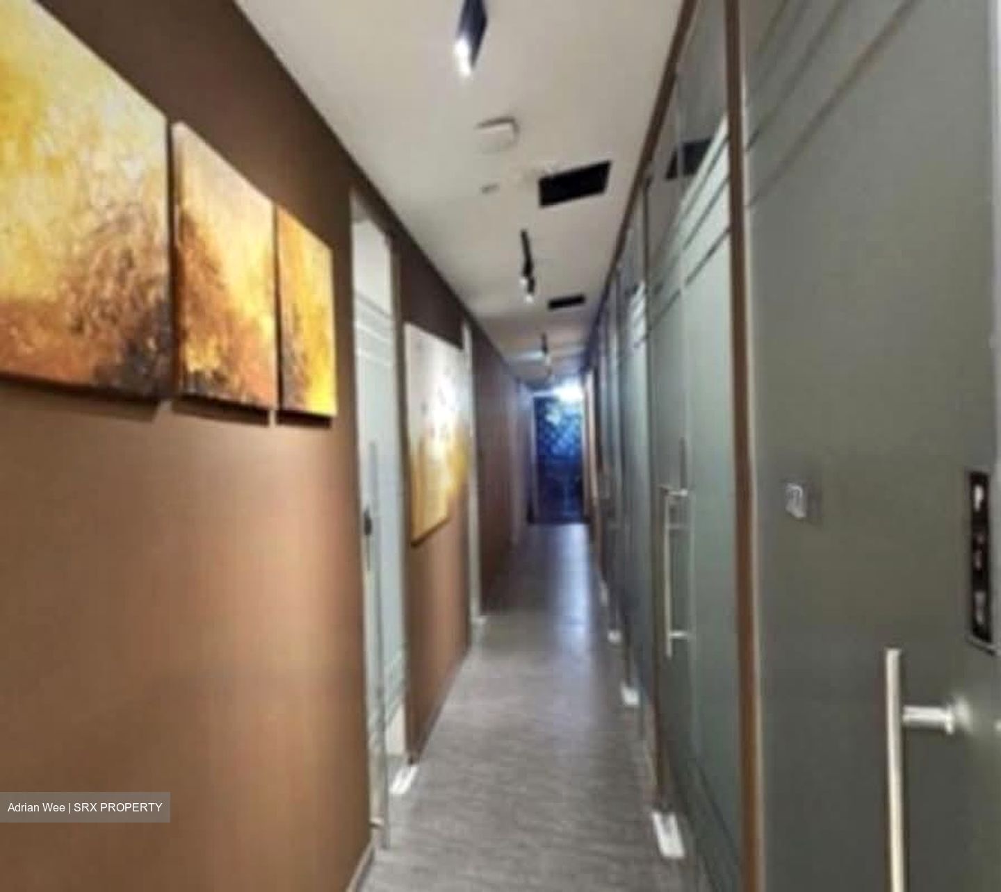 Lhk 3 (D19), Office #568308911